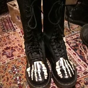 Doc Martens 1460 Skelly Boots